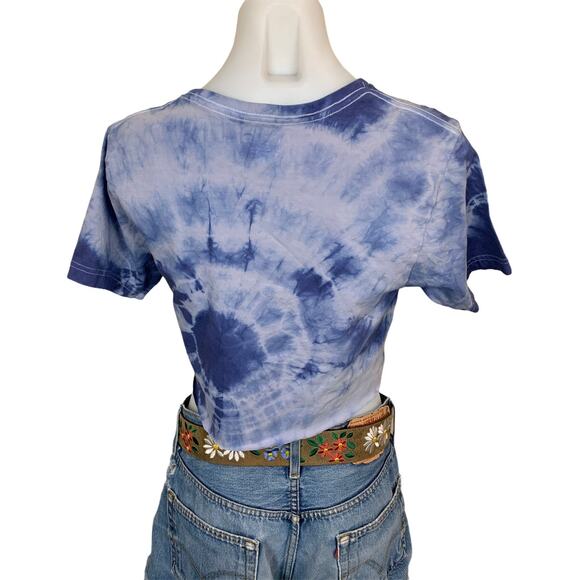 Tie Dye Crop Top Tee T-shirt Blue SMALL Hedgehog Upcycled One of Kind Unique - Picture 2 of 8